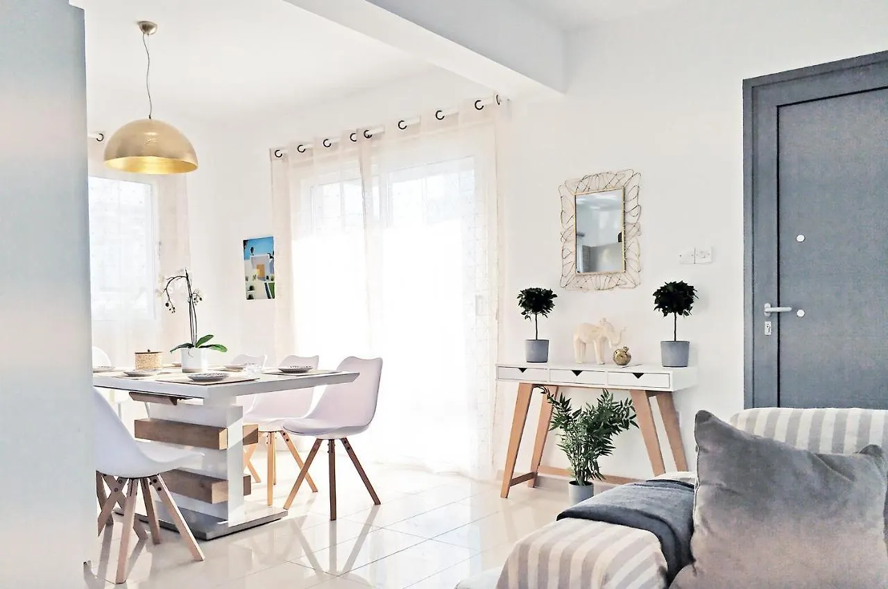 Nissini Blanco, 3 Bedroom Villa With Private Pool, 5 Min To The Beach Ayia Napa